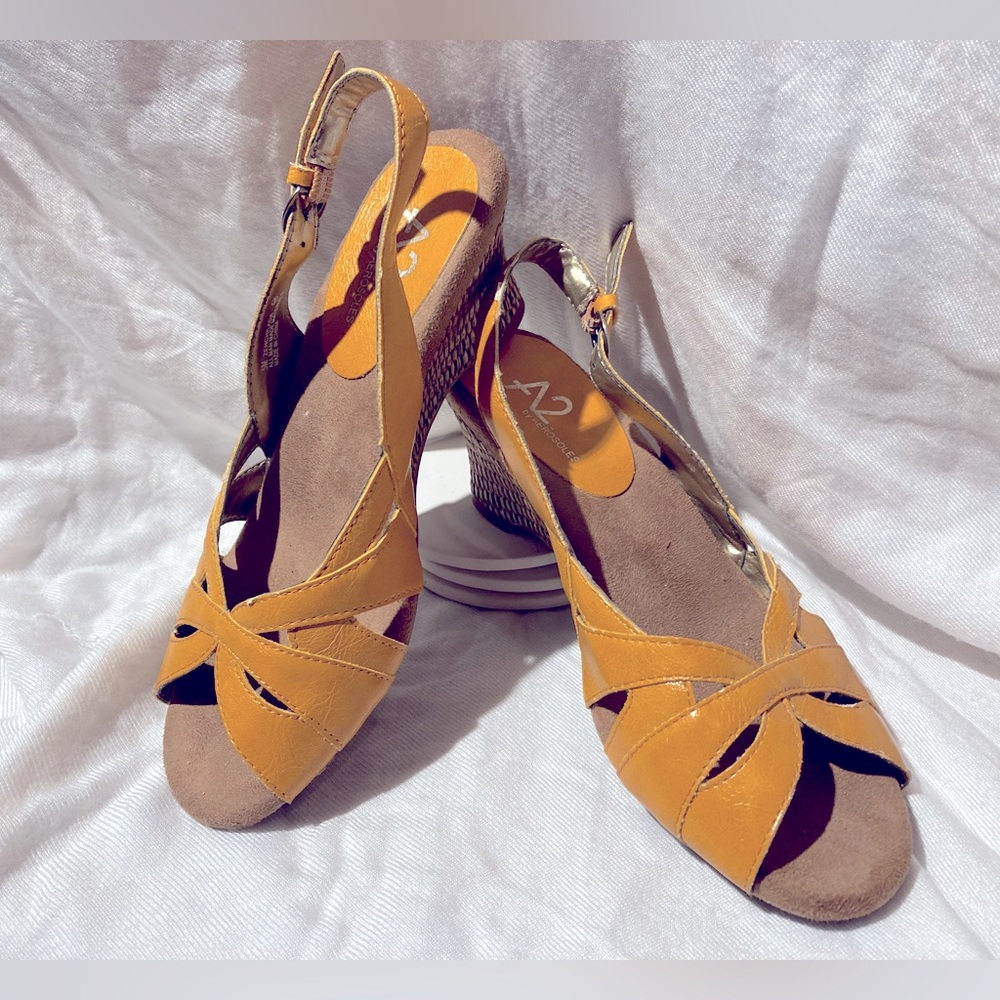 *3 for $20* Aerosoles wedge sandals, mustard yellow, 2.5 inch heels, US 5.